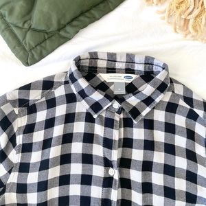 Old Navy Black & White Boyfriend Flannel (M)